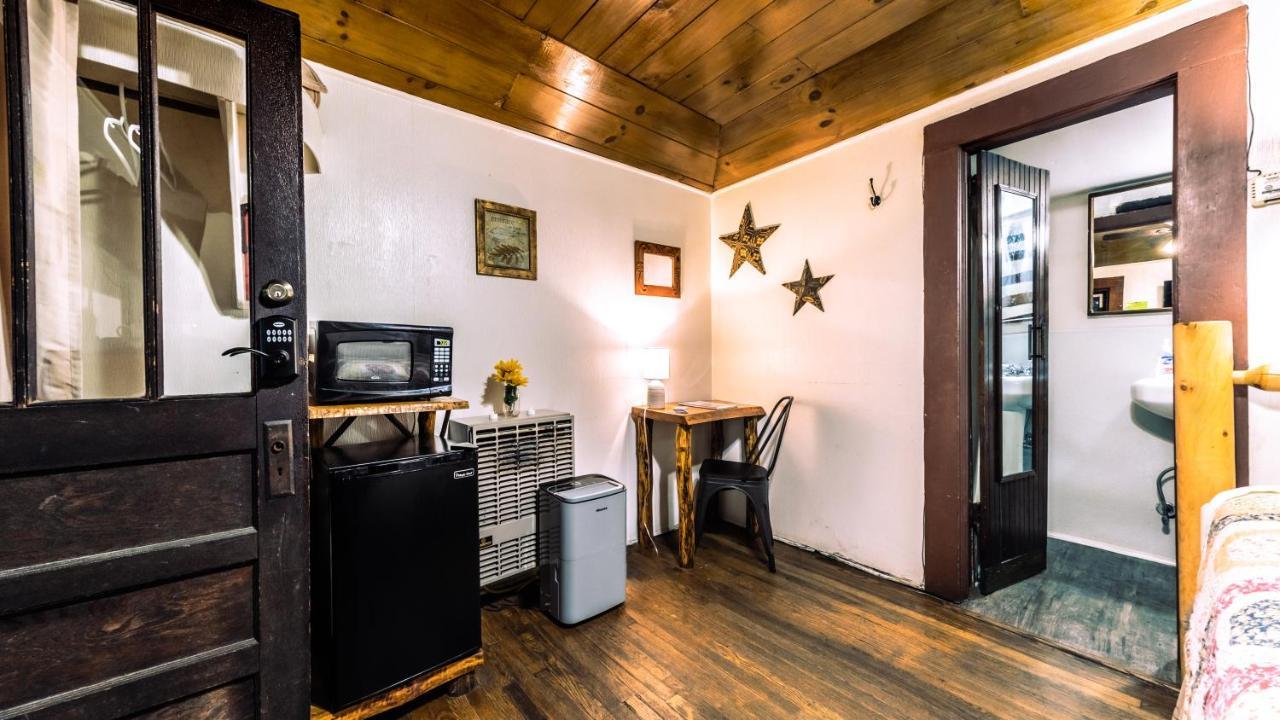 Happy Haven Cabin