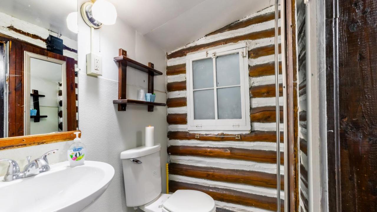 Lazy Dazy Cabin