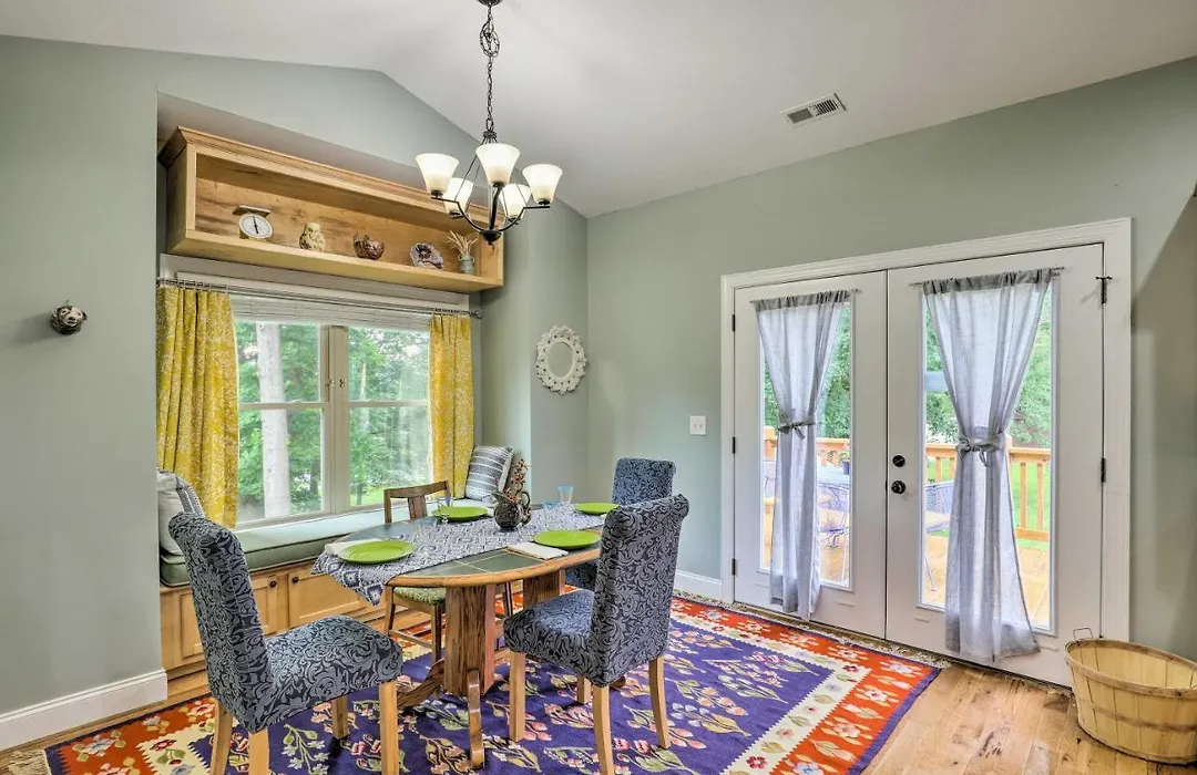 The Bowen Arrow Lovely Home In Asheville!-1