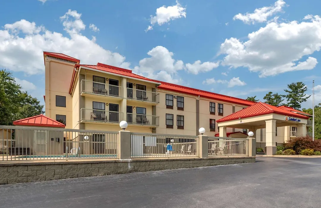 Comfort Inn Biltmore West-1