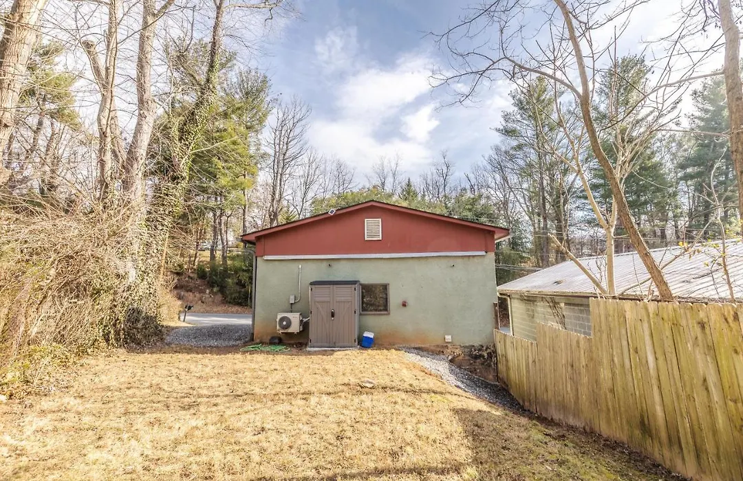 Relaxed Asheville Apartment - Pet-Friendly-1
