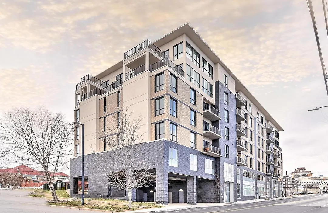 45 Asheland Avenue Unit 504-1