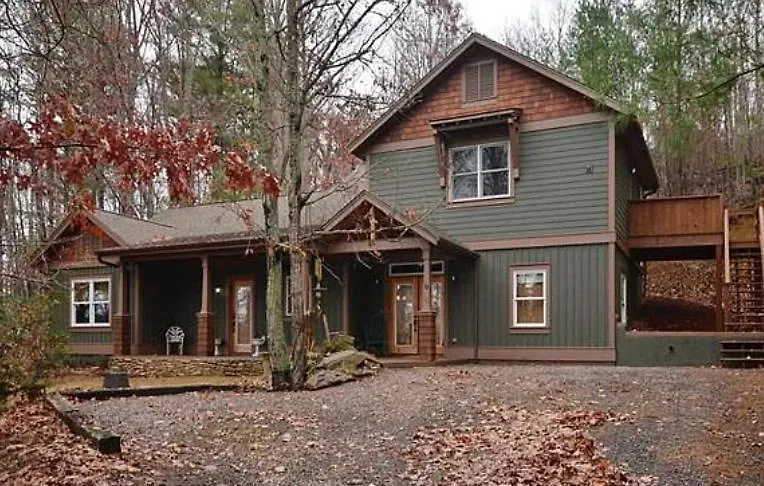 Gorgeous Home On The Blue Ridge Parkway-1