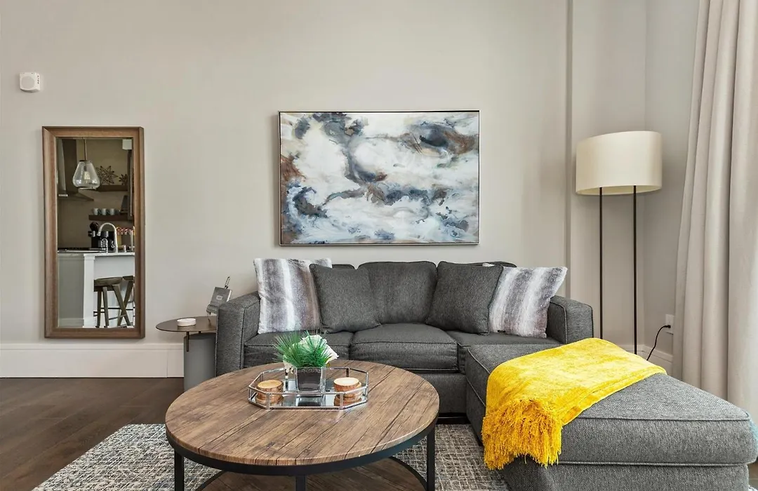 Arras Altitude: Luxury Downtown Condo with Mountain Views-1