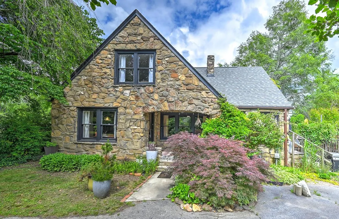 Asheville Urban Farmhouse Entire Home 4 Mi To Dt-1