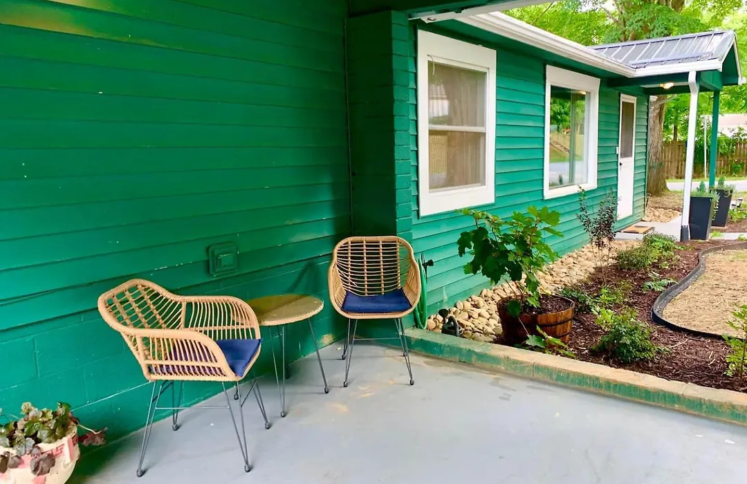 Cozy Love Nest 1Br - Minutes To Downtown Asheville-1