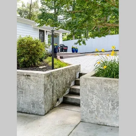 Luxury Cottage Just 5 Miles To Downtown Asheville-2