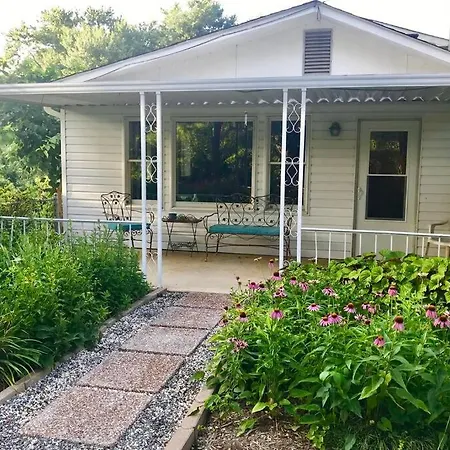 Peaceful Garden Oasis - 3 Miles To Downtown!-3