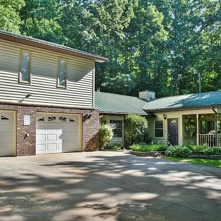 South Asheville Home With Hot Tub Just 11 Miles To Downtown-3