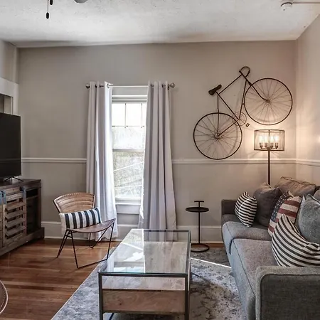 235 East Chestnut-3