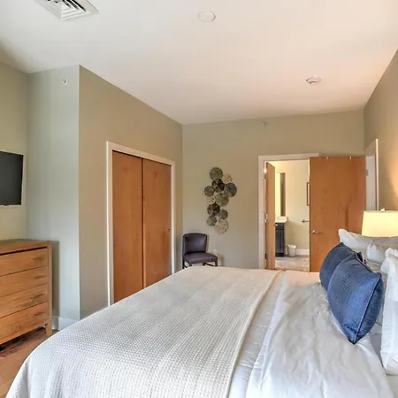 45 Asheland Avenue Unit 403-2