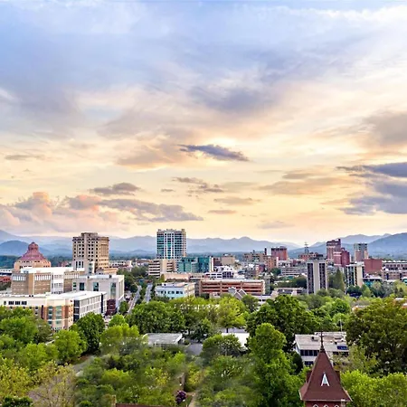 The Views Over Pack Square Park: Luxury Downtown Arras Condo-2