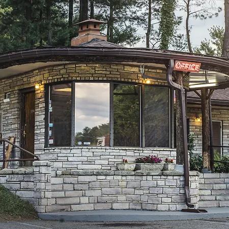 The Mountaineer Inn - Asheville-3